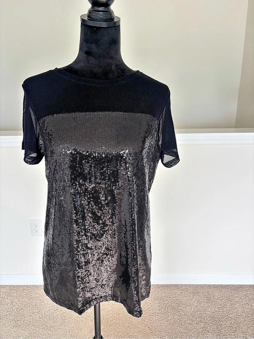 Ruby Rd Black Sequin Short Sleeve Top Size Medium Like New